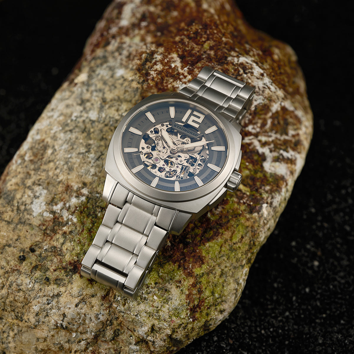 Courage. Skeleton Dial. Silver-colored Bracelet. SG-2803-11