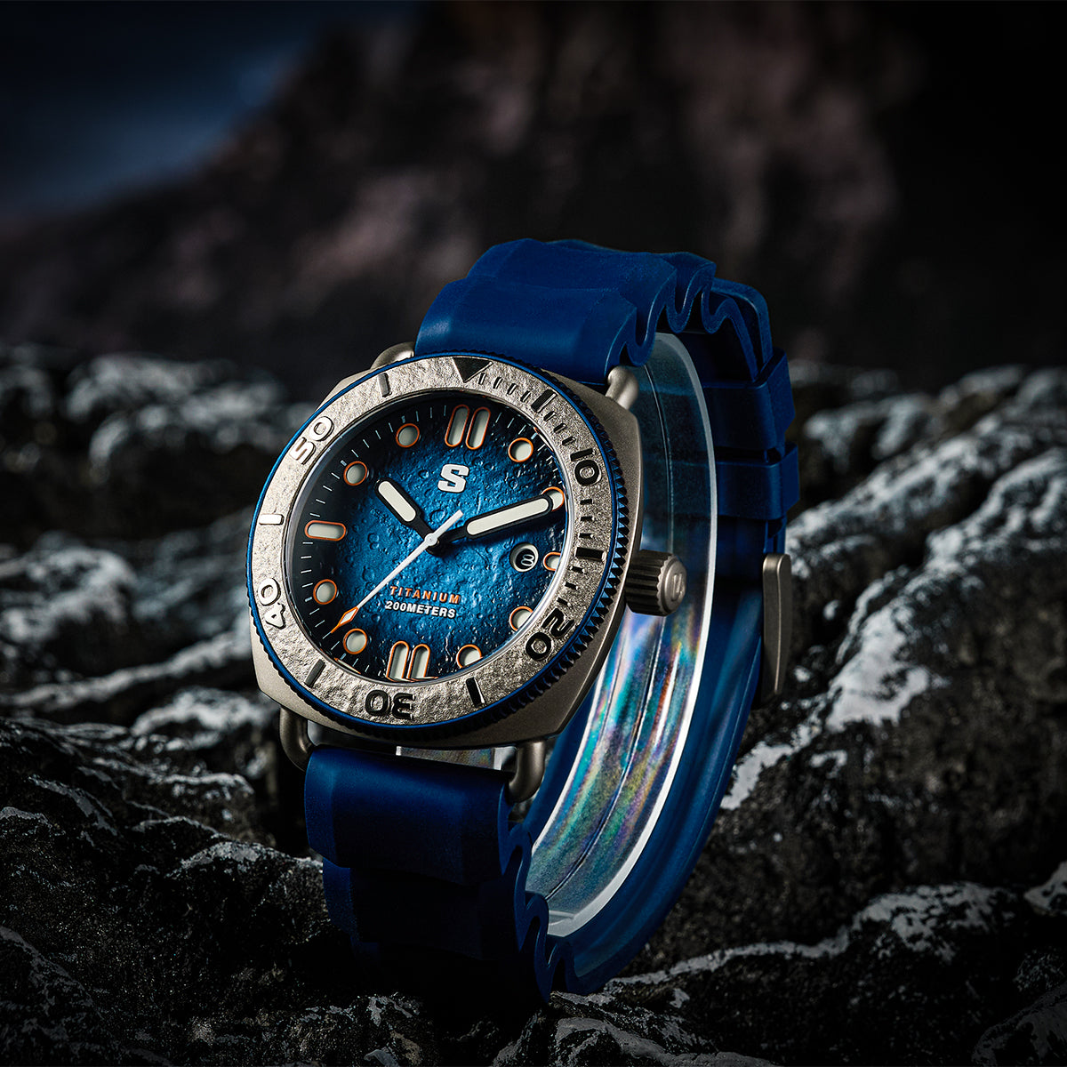 TITANIUM Defender. Dark Blue Lunar Dial. Dark Blue Silicon Strap. SG-24001-02